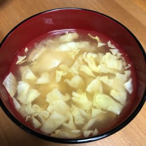 キャベツたっぷりの味噌汁